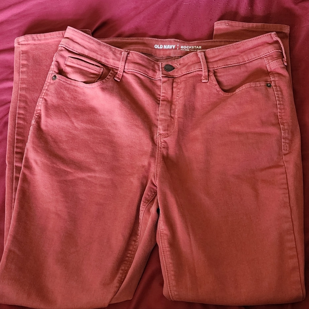 Old Navy Rockstar mid-rise skinny jeans